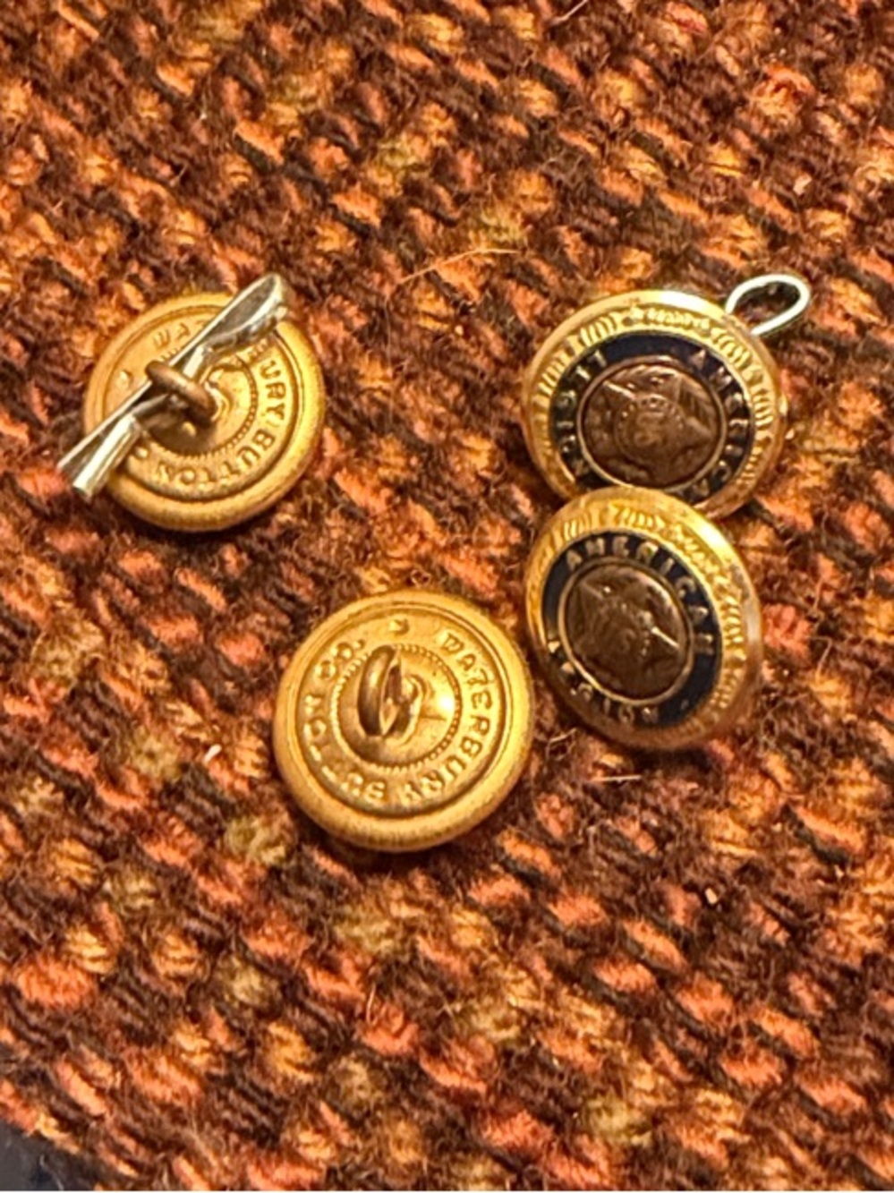 American legion Burberry Gold and Navy Enamel Round Emblem Cuff Links - Picture 2 of 2
